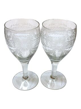 Set of 2 Vintage Crystal Wine Glasses Sunflower Crisscross Etched 6.5”